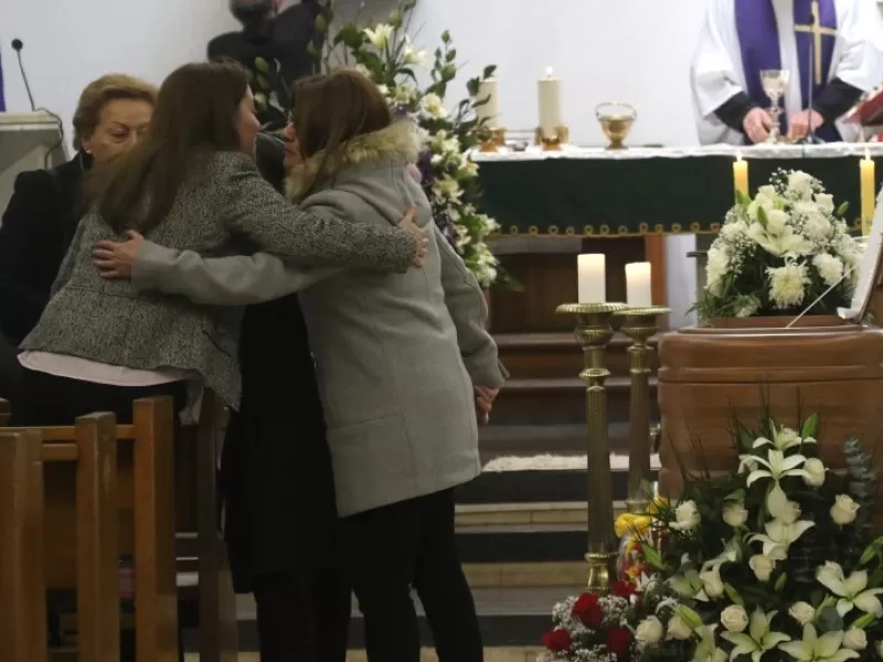 Coronavirus en Chile: ¿Qué pasa con bautizos, matrimonios y velatorios?