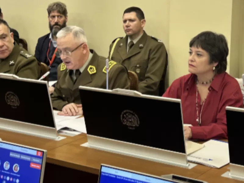 Defensoría Penal Pública advierte riesgos para la libertad de expresión en proyecto sobre atentado contra la autoridad