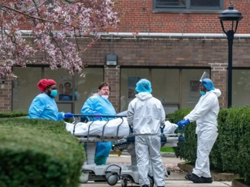 Nueva York registra nuevo récord de muertes en un día por coronavirus con 779 decesos